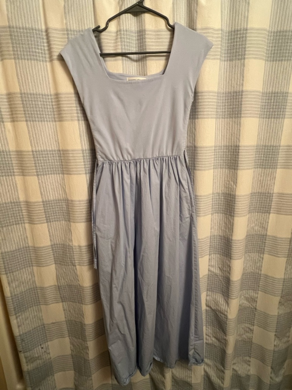 Light Blue Scoop-Neck Midi Dress with Gathered Waist